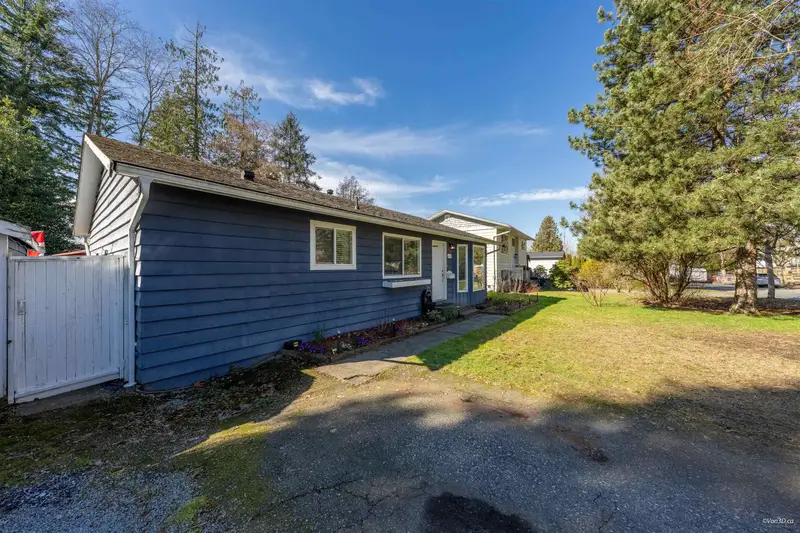 6153 MORGAN DRIVE - photo 3 of 25