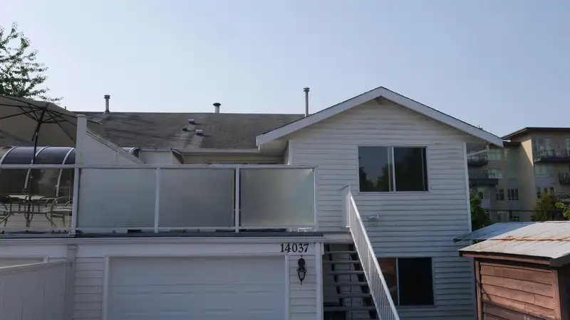 14037 16 AVENUE - photo 3 of 4