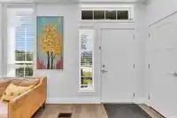 16477 21 AVENUE - thumbnail 5