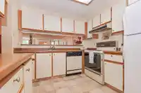 206 15275 19 AVENUE - thumbnail 13