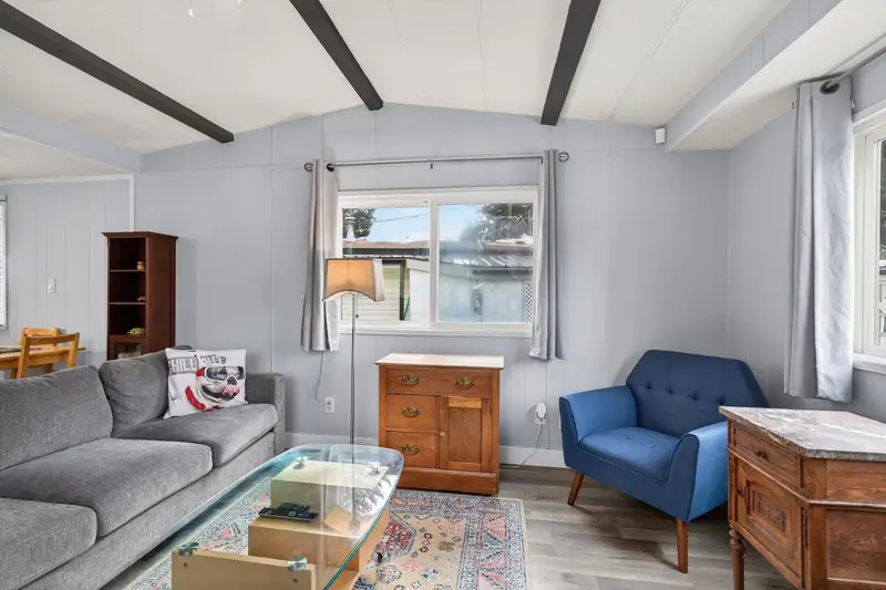 8 24330 FRASER HIGHWAY - photo 4 of 25