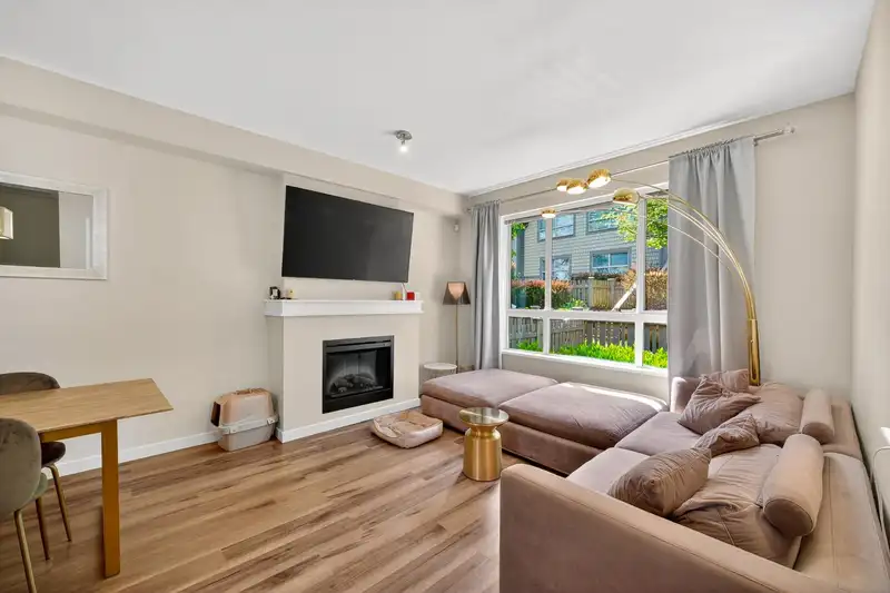 96 2738 158 STREET - photo 2 of 36
