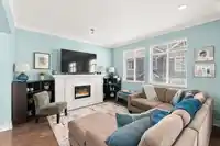 24 2925 KING GEORGE BOULEVARD - thumbnail 11