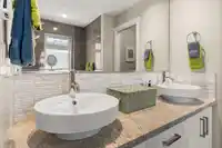 24 2925 KING GEORGE BOULEVARD - thumbnail 25