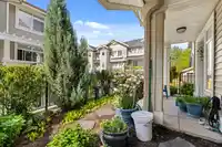 24 2925 KING GEORGE BOULEVARD - thumbnail 35