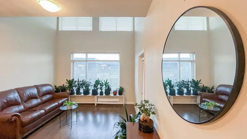 PH16 5288 GRIMMER STREET - photo 3 of 19