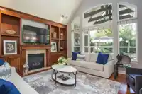 16 3300 157A STREET - thumbnail 3