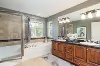 16 3300 157A STREET - thumbnail 22
