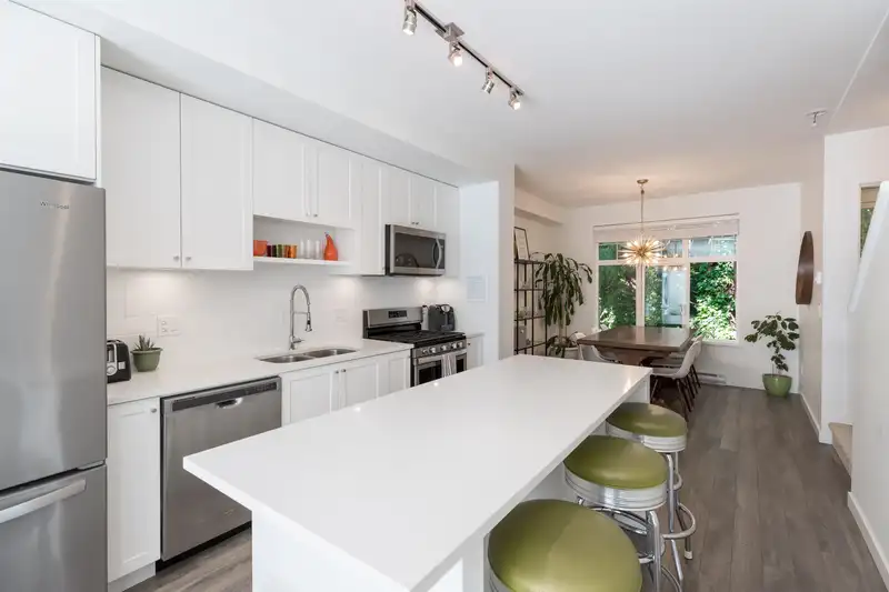 80 158 171 STREET - photo 3 of 38