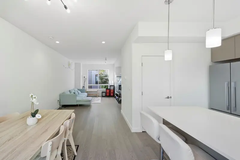 45 10233 RIVER DRIVE - photo 3 of 25