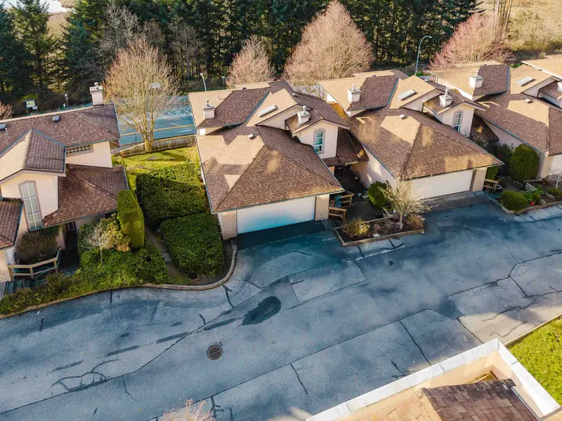 31 1238 EASTERN DRIVE - photo 2 of 25