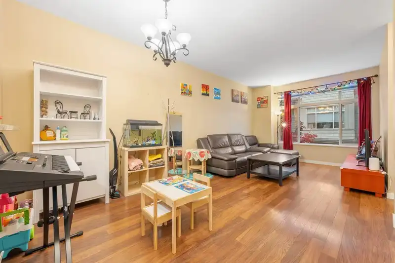 42 15151 34 AVENUE - photo 4 of 25