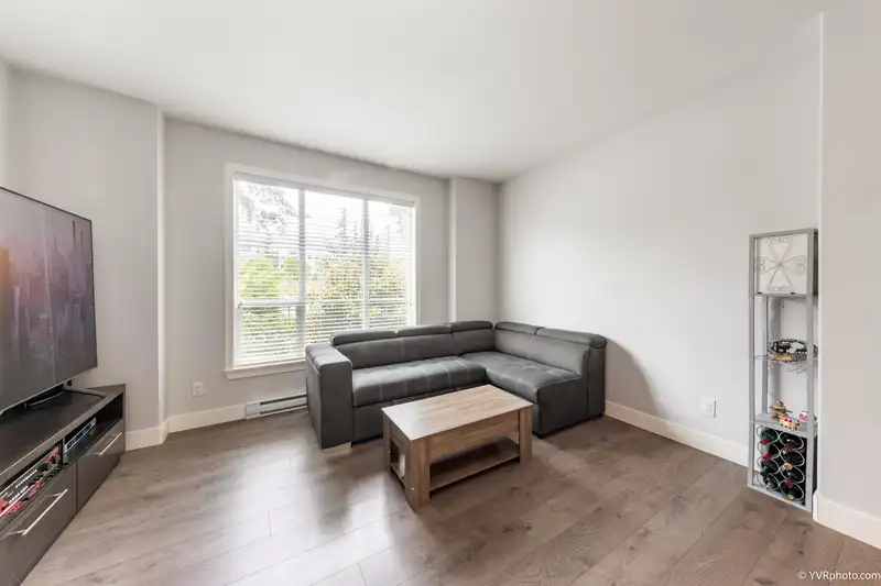 68 15405 31 AVENUE - photo 4 of 23