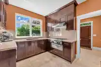 3372 155 STREET - thumbnail 11
