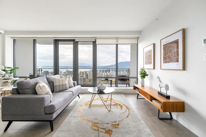 3105 1028 BARCLAY STREET - photo 1 of 25