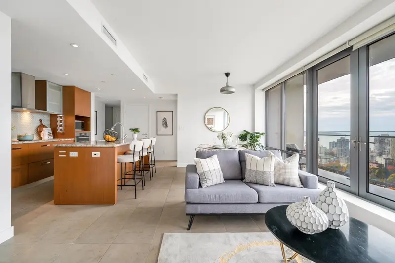 3105 1028 BARCLAY STREET - photo 3 of 25