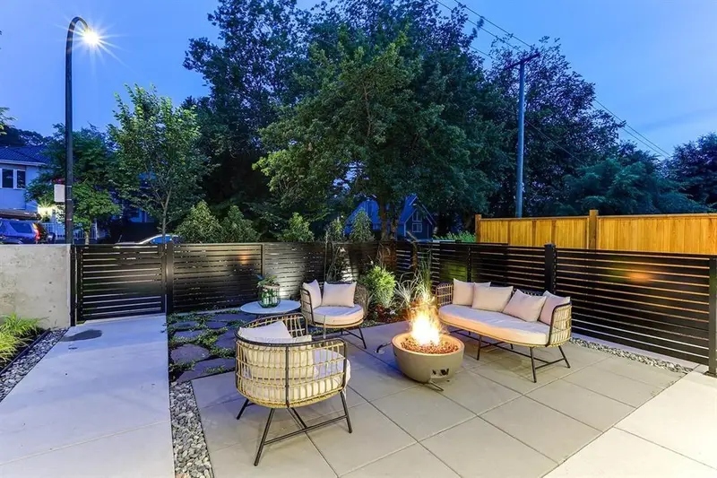 1943 E 6TH AVENUE - photo 2 of 22