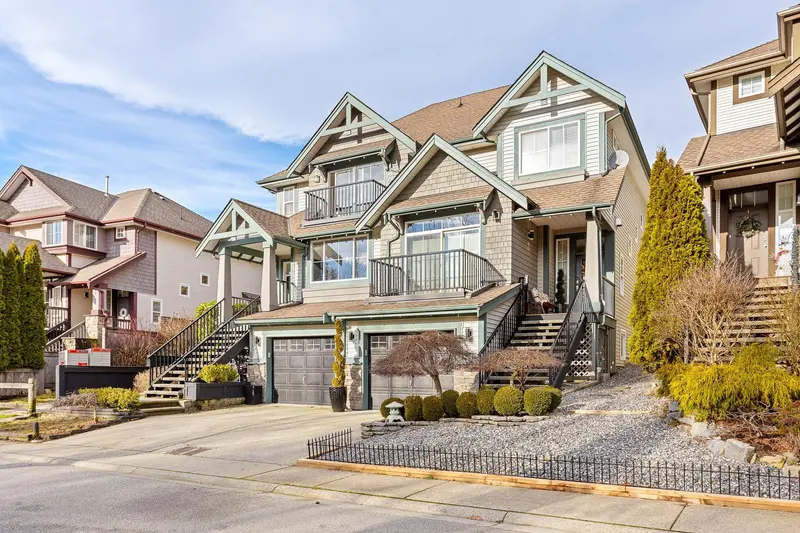 119 FOREST PARK WAY - photo 2 of 25