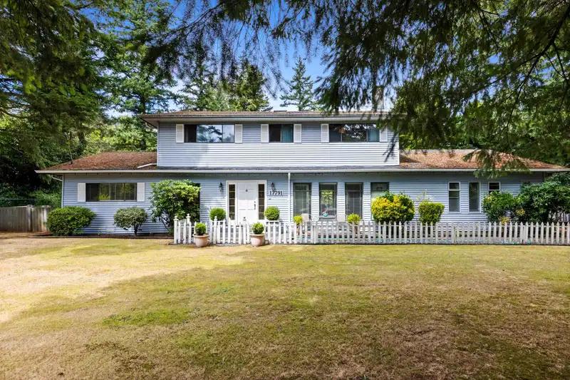 17791 20 AVENUE - photo 1 of 25