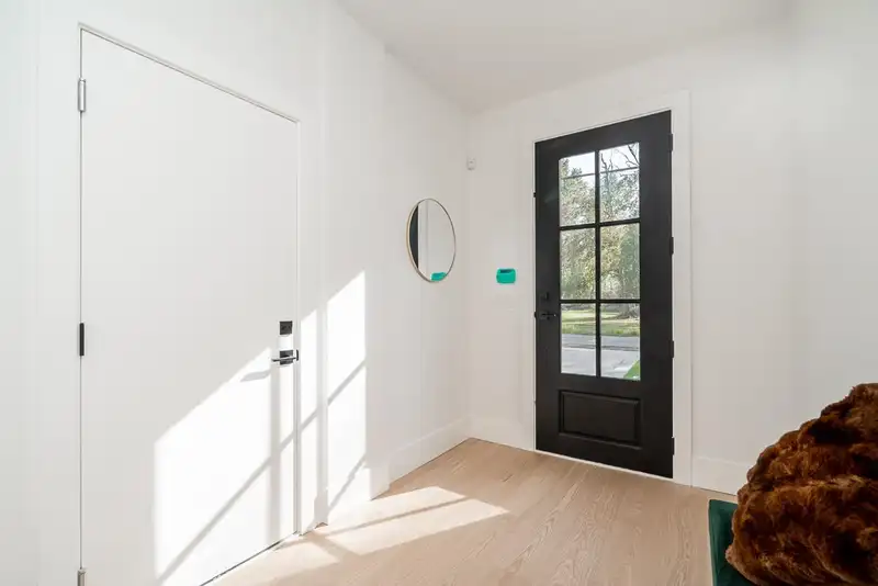 101 17059 0 AVENUE - photo 2 of 25