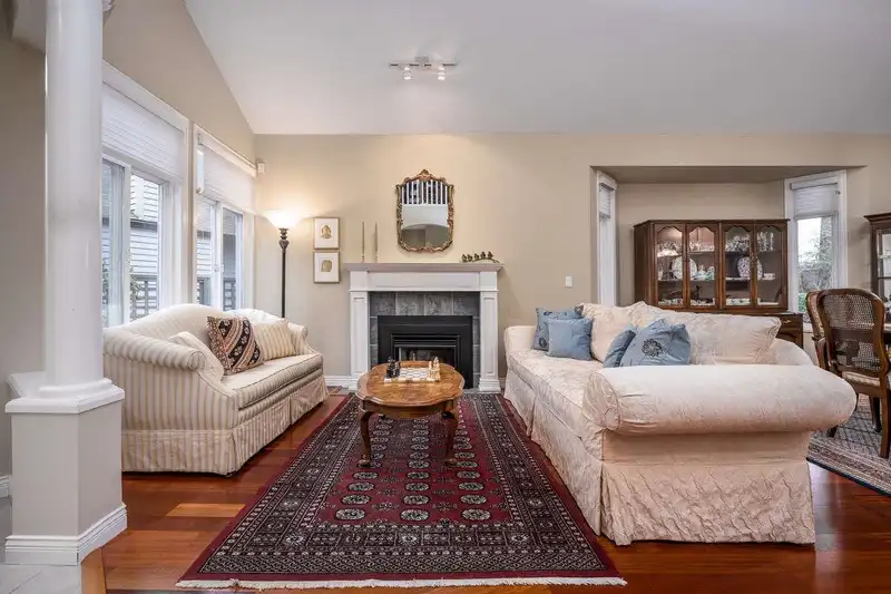 80 14909 32 AVENUE - photo 2 of 22