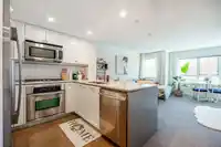 303 2940 KING GEORGE BOULEVARD - thumbnail 11