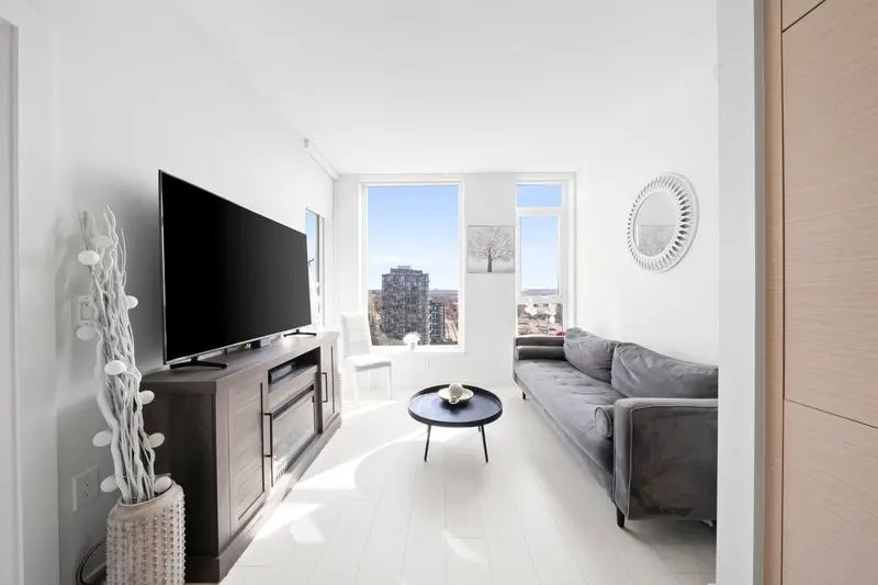 2201 3438 SAWMILL CRESCENT - photo 4 of 25