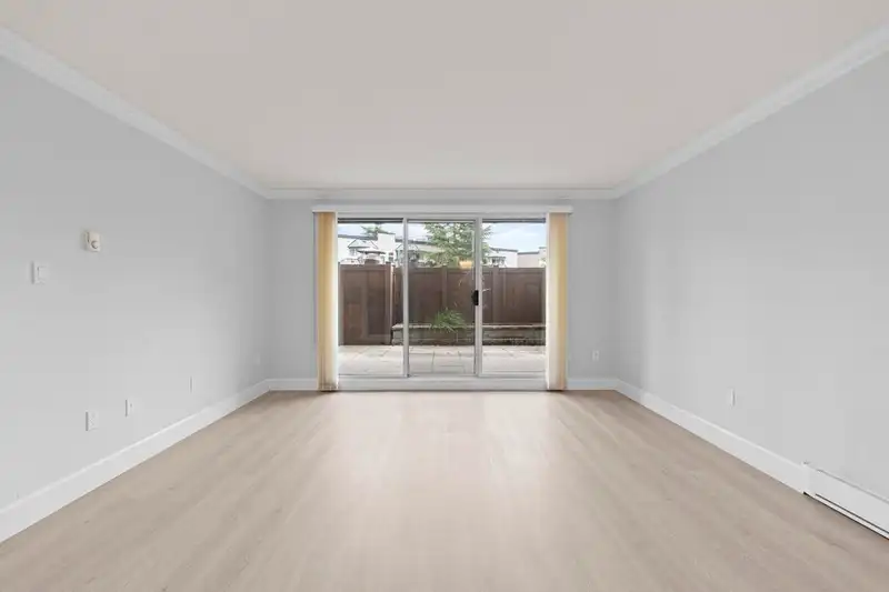 104 1840 E SOUTHMERE CRESCENT - photo 4 of 34
