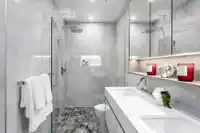 309 1350 JOHNSTON ROAD - thumbnail 4