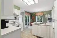 101 16275 15 AVENUE - thumbnail 8