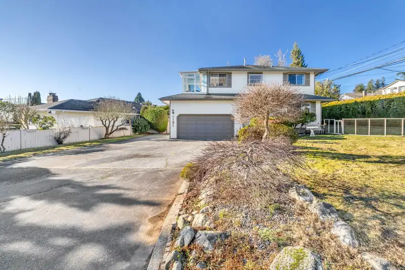 1191 FINLAY STREET - photo 2 of 36