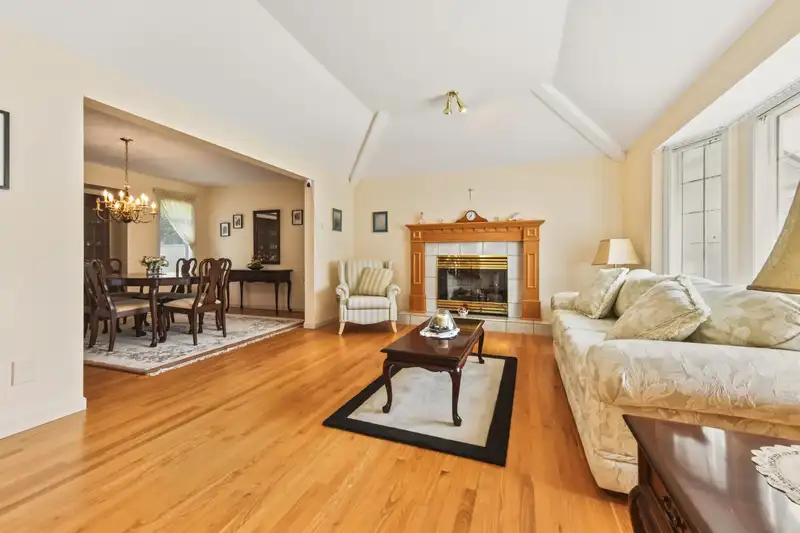 14877 24TH AVENUE - photo 4 of 25