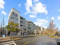 219 15735 CROYDON DRIVE - thumbnail 3