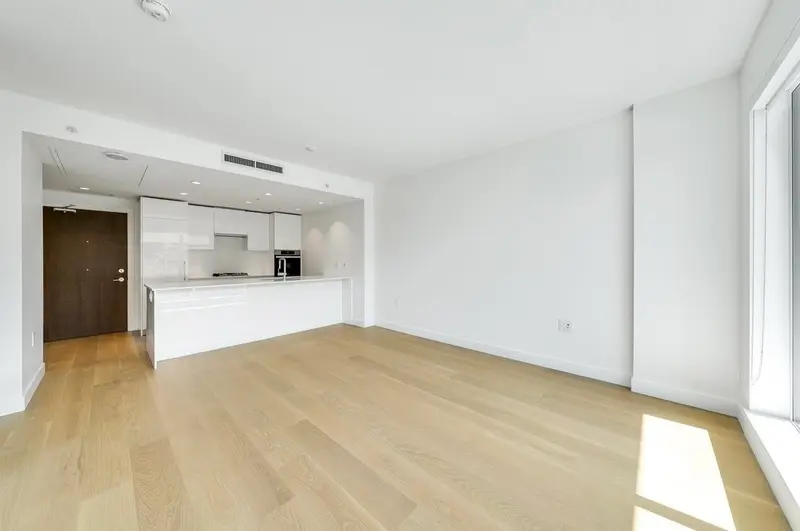 611 5788 GILBERT ROAD - photo 4 of 25