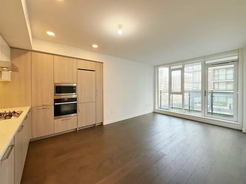 609 3200 CORVETTE WAY - photo 3 of 20