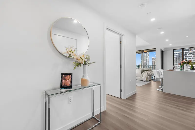 2108 5987 WILSON AVENUE - photo 2 of 25