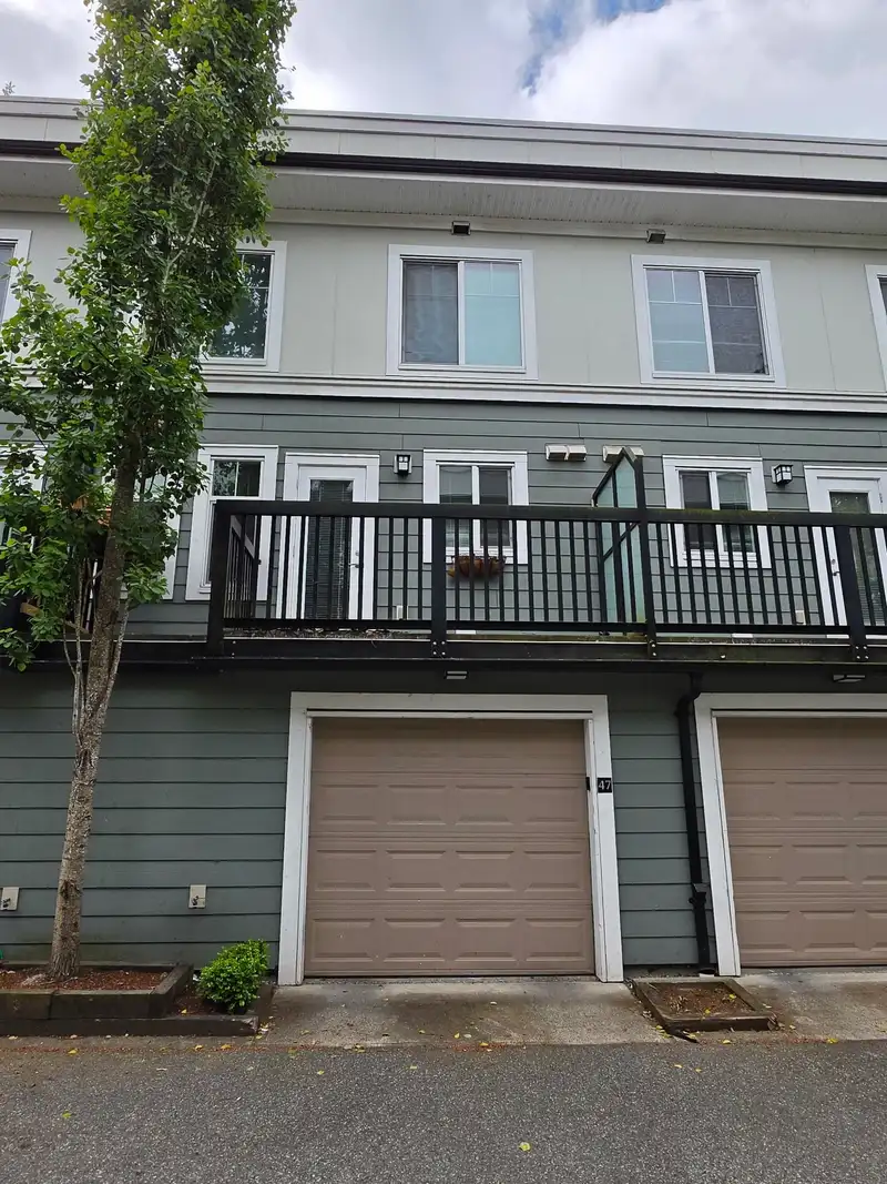 47 15833 26 AVENUE - photo 1 of 13