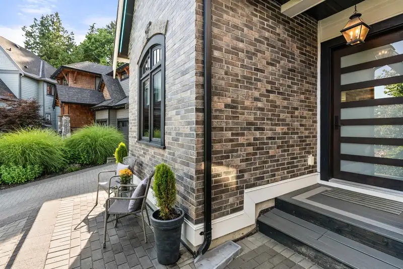 133 169A STREET - photo 3 of 40