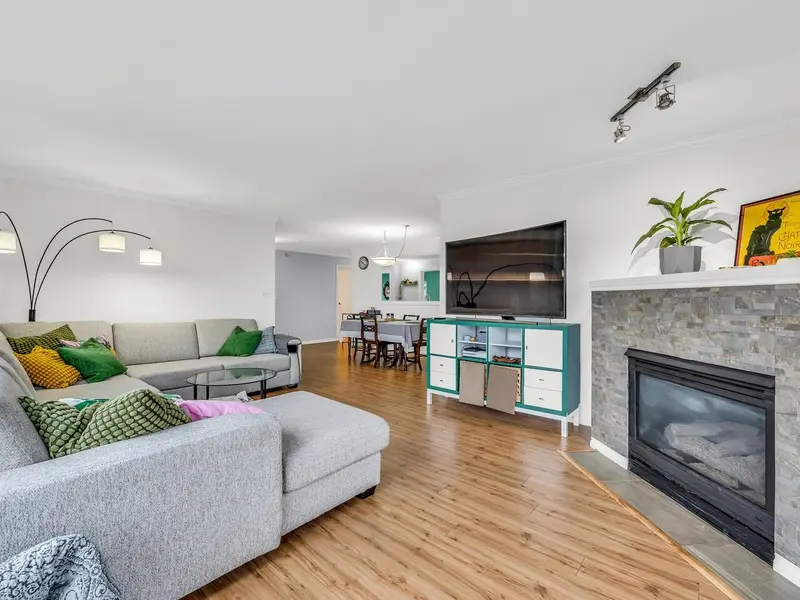 606 98 TENTH STREET - photo 3 of 22