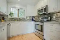 6 14921 THRIFT AVENUE - thumbnail 12
