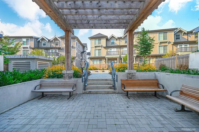 A414 20487 65 AVENUE - photo 4 of 25