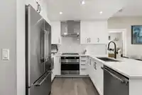 401 1420 JOHNSTON ROAD - thumbnail 13