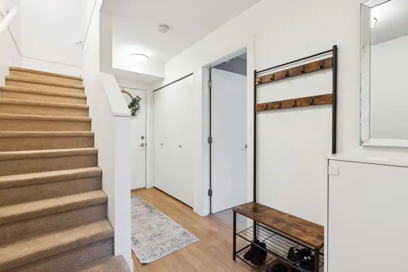 15 288 171 STREET - photo 4 of 28