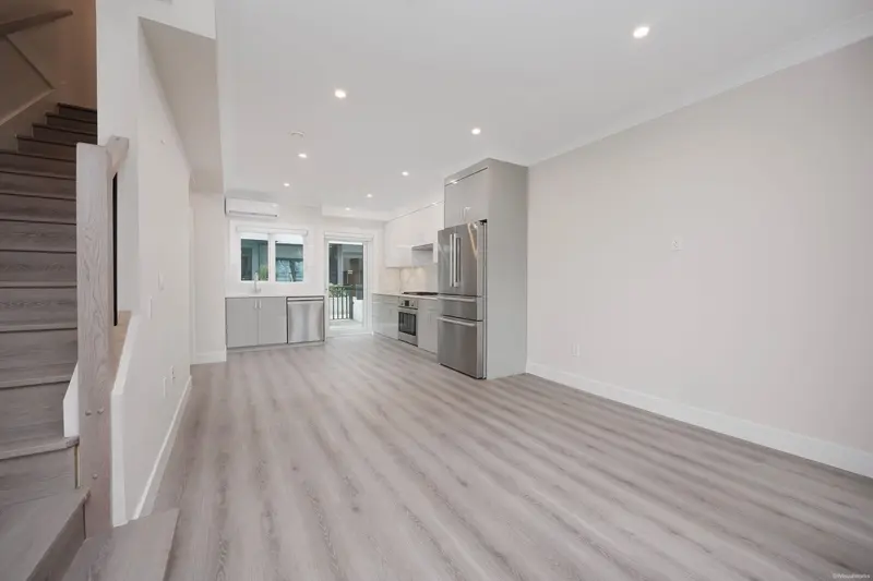 8339 FRENCH STREET - photo 4 of 21