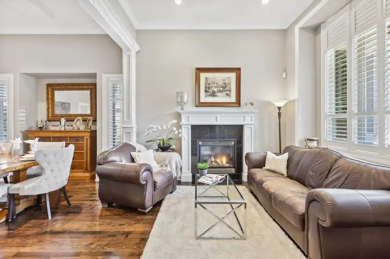 15431 35A AVENUE - photo 4 of 40