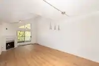 15272 20 AVENUE - thumbnail 2