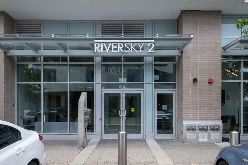 1012 988 QUAYSIDE DRIVE - photo 2 of 25