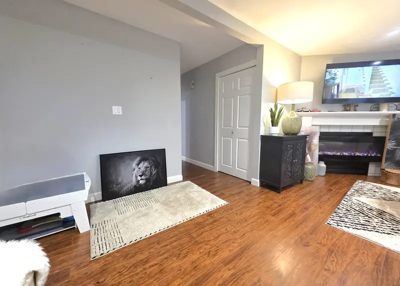 22808 125B AVENUE - photo 4 of 21