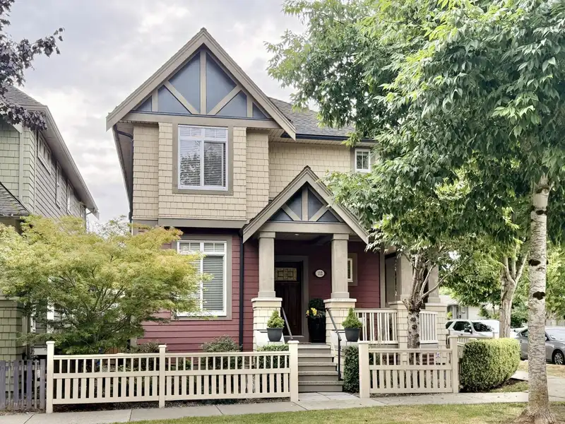 112 172A STREET - photo 1 of 26