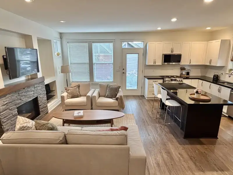 112 172A STREET - photo 2 of 26